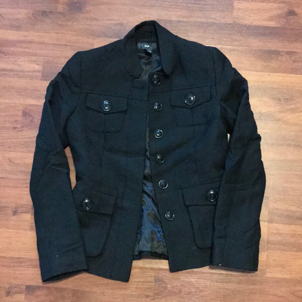 H&M Black Fitted Blazer Size 4